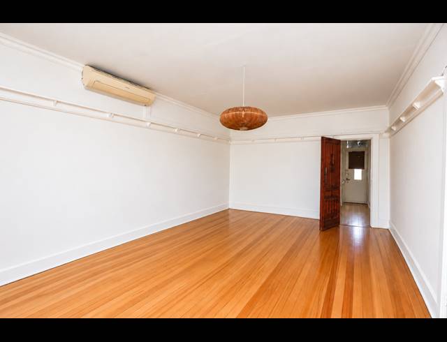 1.5 BEDROOM APARTMENT FOR SALE IN ESSENWOOD